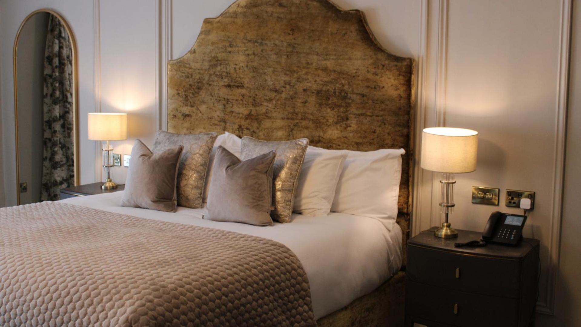 Woodford Dolmen 4*