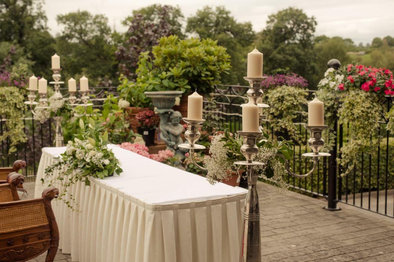 Woodford Dolmen Hotel 4*